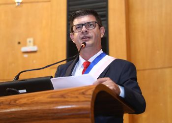 Julio Mendel é empossado deputado estadual