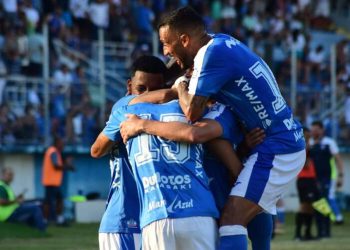 Copa Espírito Santo tem confronto entre líderes neste sábado