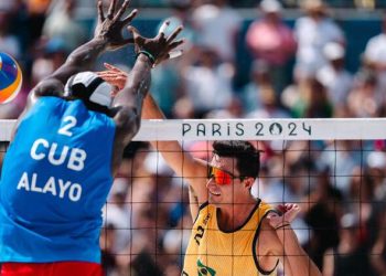 Capixaba André e paraibano George perdem para cubanos no vôlei de praia