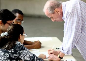 Eleições 2024: mesários começam a ser convocados no ES, mas só por meios eletrônicos; saiba se você foi chamado
