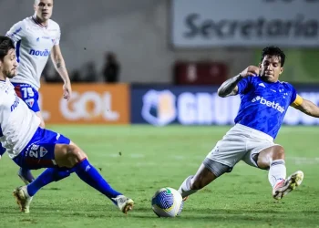 Em Cariacica, Cruzeiro perde para o Fortaleza pelo Brasileirão