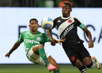 Palmeiras e Vasco jogam no Mané Garrincha com transmissão da Nacional