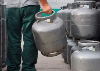 COM AUMENTO BOTIJÃO DE GÁS PODE CHEGAR A 130 REAIS