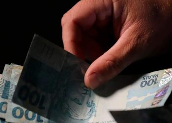 Receita paga último lote da restituição do Imposto de Renda a 511 mil nesta segunda