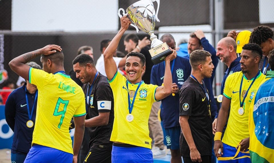 Com capixabas na equipe, Seleção Brasileira de Beach Soccer é campeã invicta da Zona Norte da Liga Evolución