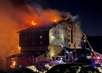 Mortes no incêndio em estação de esqui na Turquia chegam a 76