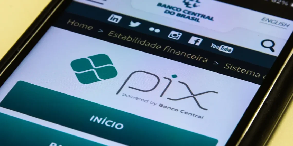 Pix e cartão: tudo que você precisa saber sobre novas regras de fiscalização