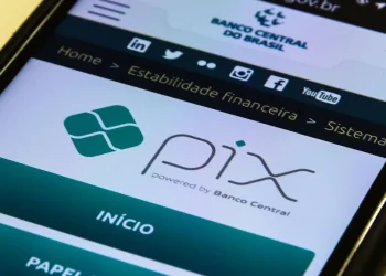 Pix e cartão: tudo que você precisa saber sobre novas regras de fiscalização