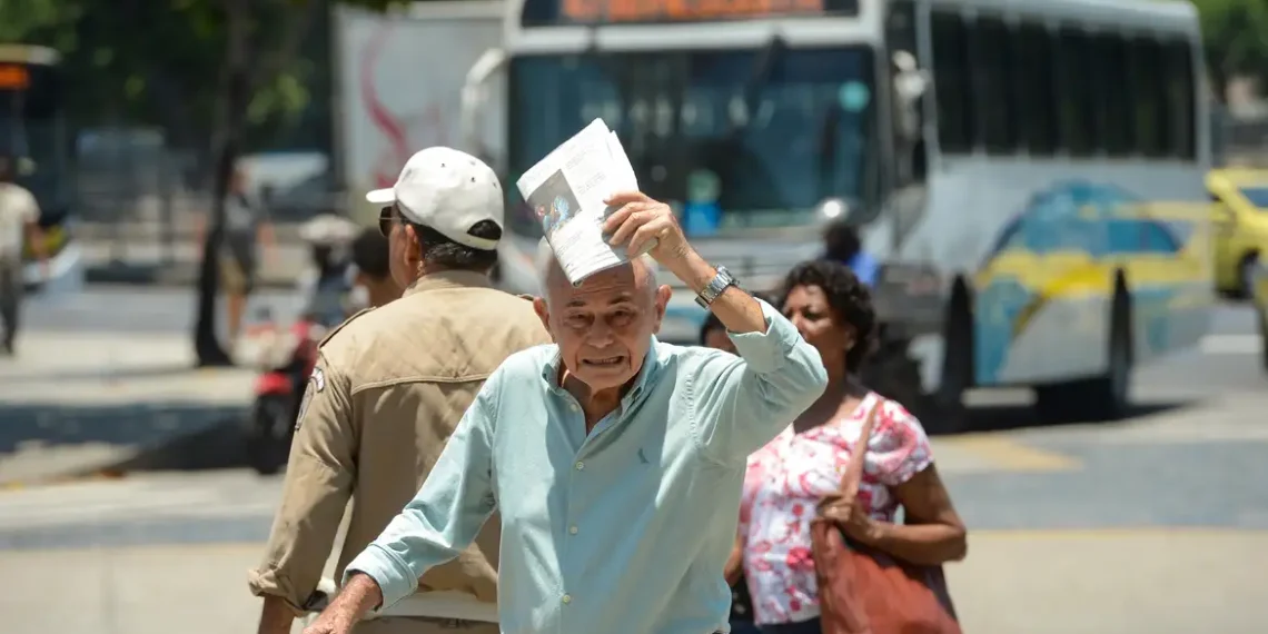 Entenda o nível 4 de calor e como se proteger da alta temperatura