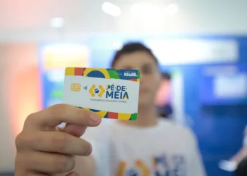 Pé-de-Meia: nascidos em setembro e outubro recebem hoje incentivo