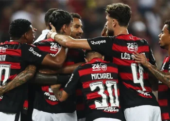 Flamengo coloca Juventude na roda e goleia em ritmo de treino no Maracanã