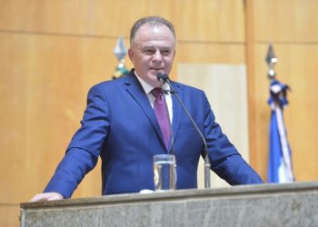 Renato Casagrande participa da audiência pública do Orçamento 2026 em Linhares