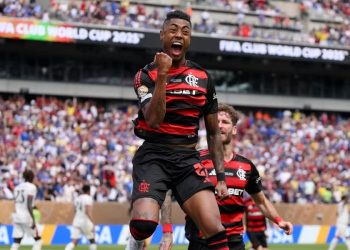 Bruno Henrique decide, e Flamengo vence Chelsea com direito a olé: 3 a 1