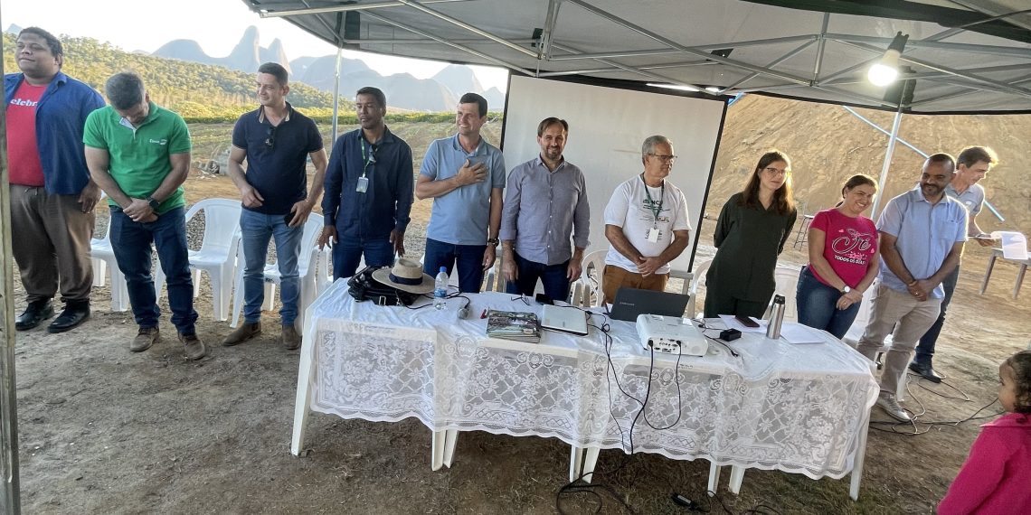 Famílias de Nova Venécia são beneficiadas com terras por meio do Programa Nacional de Crédito Fundiário