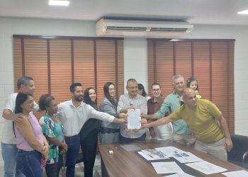 Prefeito Marcus Batista sanciona lei de piso para Enfermagem e confirma retroativo de mais de R$ 2 milhões