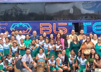 São Mateus lança o Bus Tech, primeiro ônibus de robótica educacional do Brasil