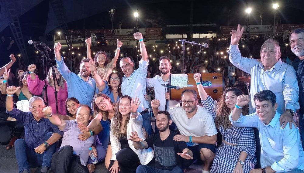 Marcus Batista anuncia pagamento do piso nacional do magistério com reajuste de até 30% para a próxima folha durante o EDUCAFEST