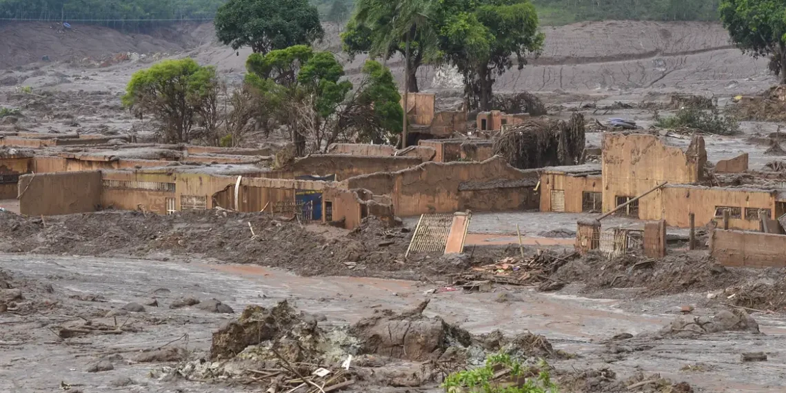 Desastre de Mariana completa 10 anos e moradores ainda buscam justiça
