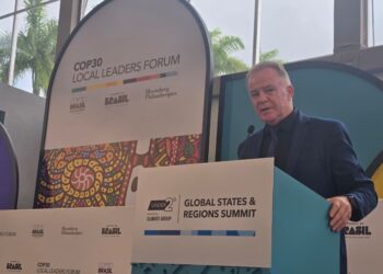 Governador destaca ações climáticas estaduais durante fórum da COP30 no Rio de Janeiro