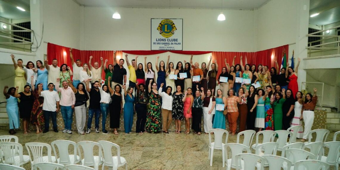 Premiação destaca boas práticas e desempenho acadêmico nas escolas de São Gabriel da Palha