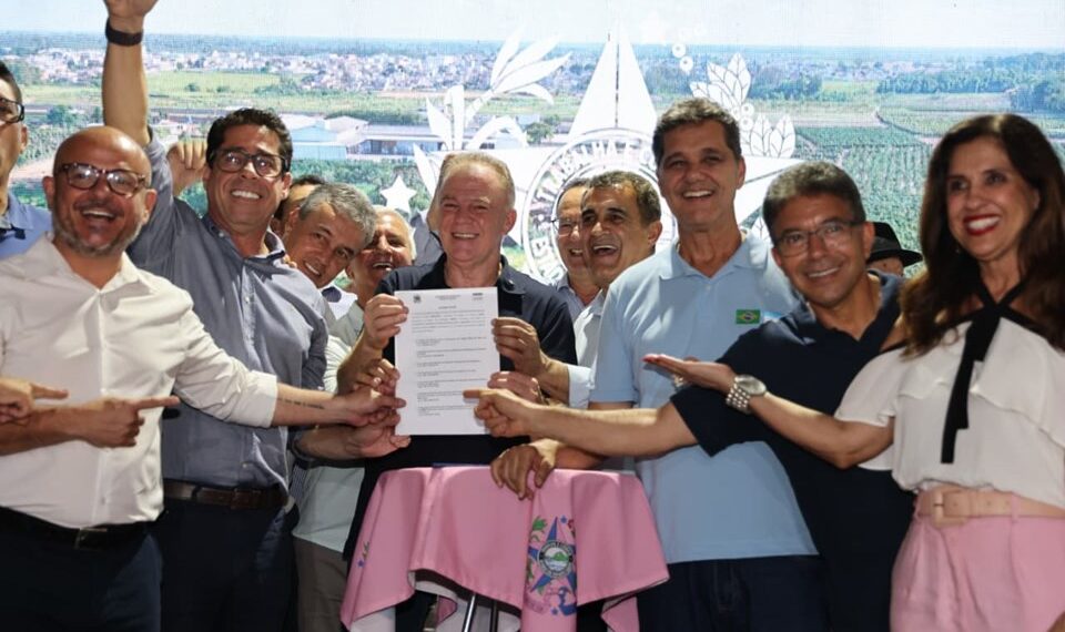 Renato Casagrande e Ricardo Ferraço reforçam presença do Estado no Norte do ES com entregas e anúncios em Jaguaré