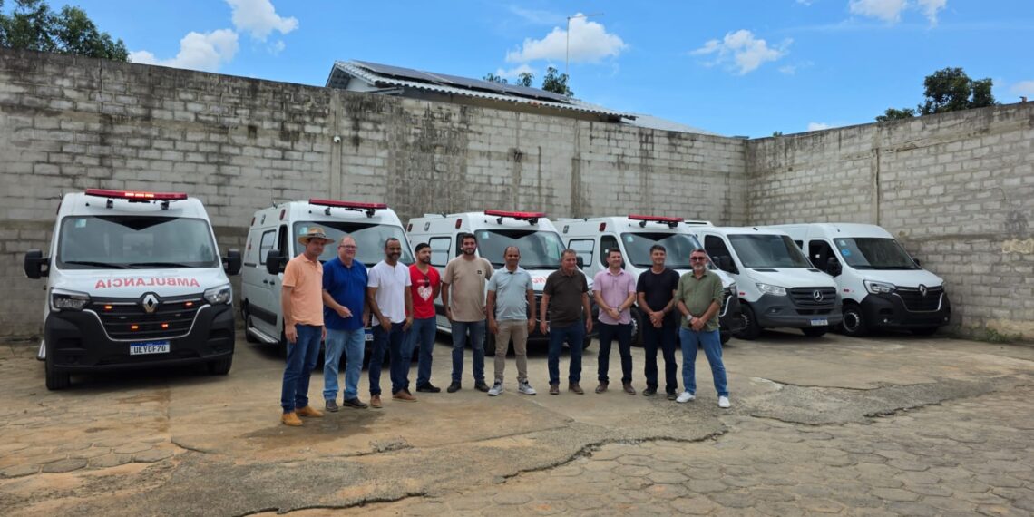 Seis ambulâncias novas: Prefeitura de Nova Venécia reforça frota e amplia atendimento à população
