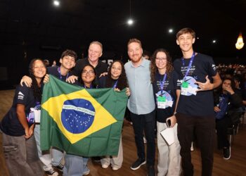 Governo do Estado envia maior grupo de estudantes do Intercâmbio Estudantil 2025