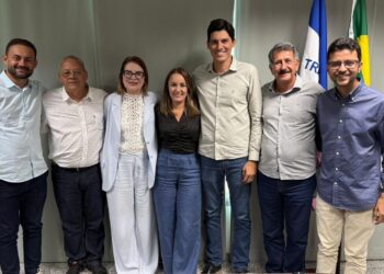 Emanuela Pedroso reafirma perfil municipalista em reunião com prefeitos do Extremo Norte