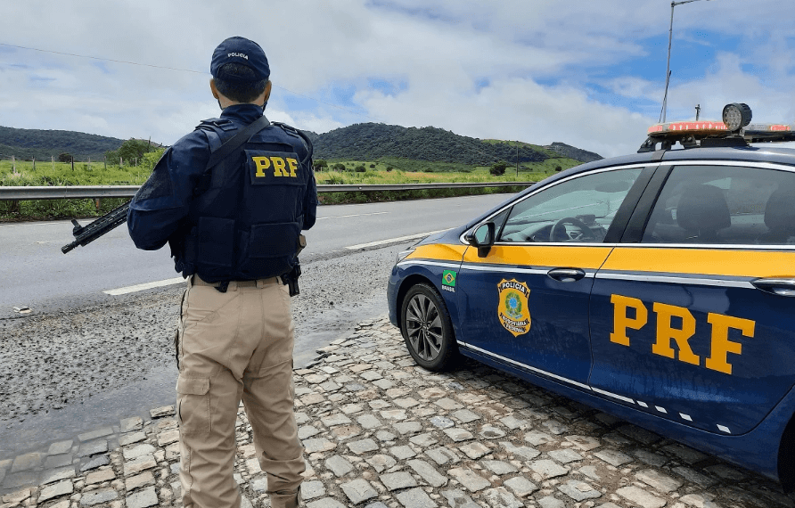 PRF recupera dois veículos furtados em menos de duas horas no ES