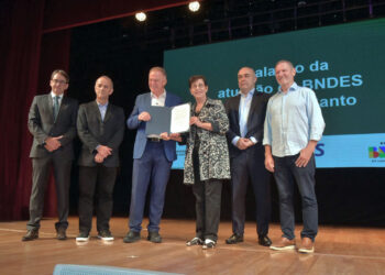 BNDES aprova R$ 1,9 bilhão em financiamentos para infraestrutura e adaptação climática no ES