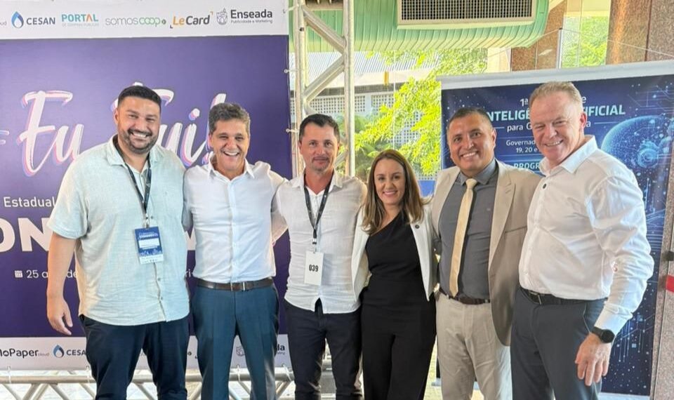 Em meio a lideranças políticas, Emanuela Pedroso se destaca como protagonista feminina no VIII CONGREVES em Guarapari