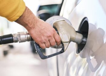 Governo propõe zerar ICMS do diesel com compensação de 50% aos estados para conter alta