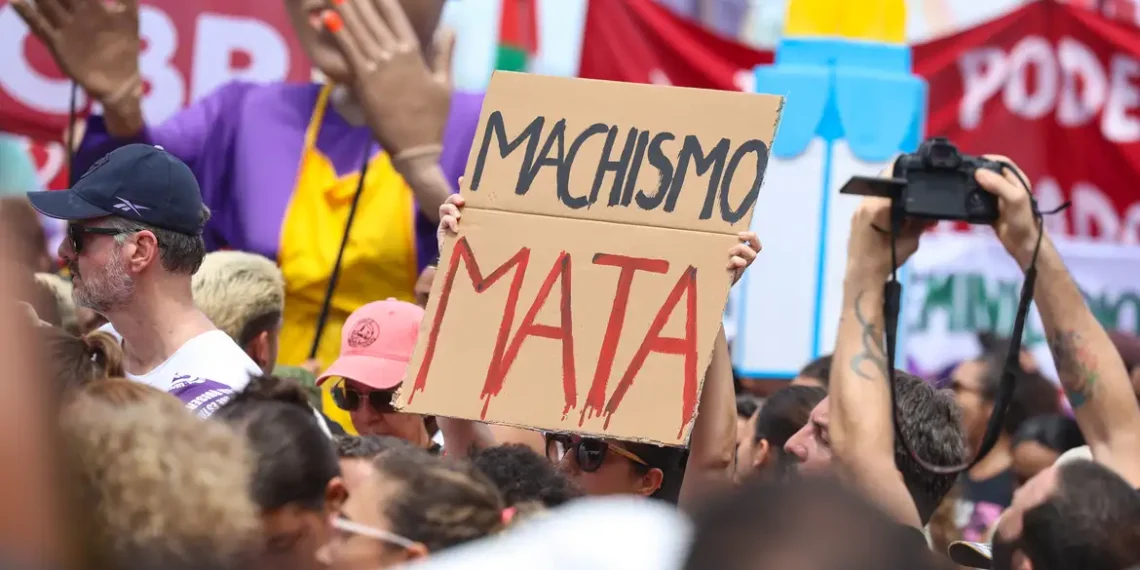 Misoginia online: como grupos de ódio usam códigos e hierarquias para disseminar violência contra mulheres