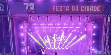 Primeiro dia de festa reúne grande público e programação segue com grandes atrações em Nova Venécia