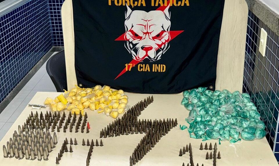 Força Tática prende suspeito com mais de 2,9 mil porções de cocaína em Vila Velha
