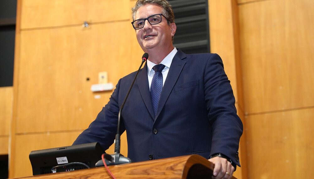 Anderson Pedra contribui com debates sobre planejamento e seleção de fornecedores para o sistema de compras públicas mais ágeis