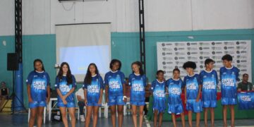 Programa Campões do Futuro entrega kits esportivos em Jaguaré com presença de secretário de Estado