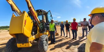 São Mateus e SEST SENAT iniciam aulas práticas do curso de formação de operadores de máquinas
