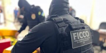 Produção, comércio de drogas e circulação de armas são alvos da FICCO/ES em nova operação