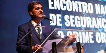Governador defende legislação mais dura para combater crime em parceria com a União