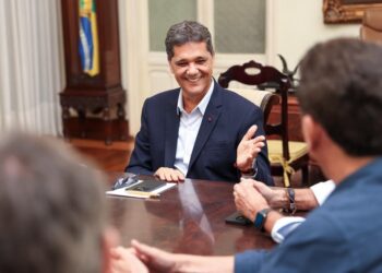 Ricardo Ferraço conduz primeira reunião com secretariado para definir diretrizes do governo no ES