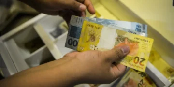 Governo propõe salário mínimo de R$ 1.717 para 2027 com alta nominal de 5,92%