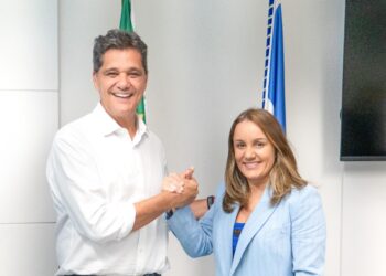 Emanuela Pedroso desponta como liderança na transição entre Casagrande e Ferraço no governo do ES