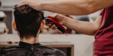 Prefeitura abre 60 vagas para curso gratuito de barbeiro profissional com infraestrutura de ponta