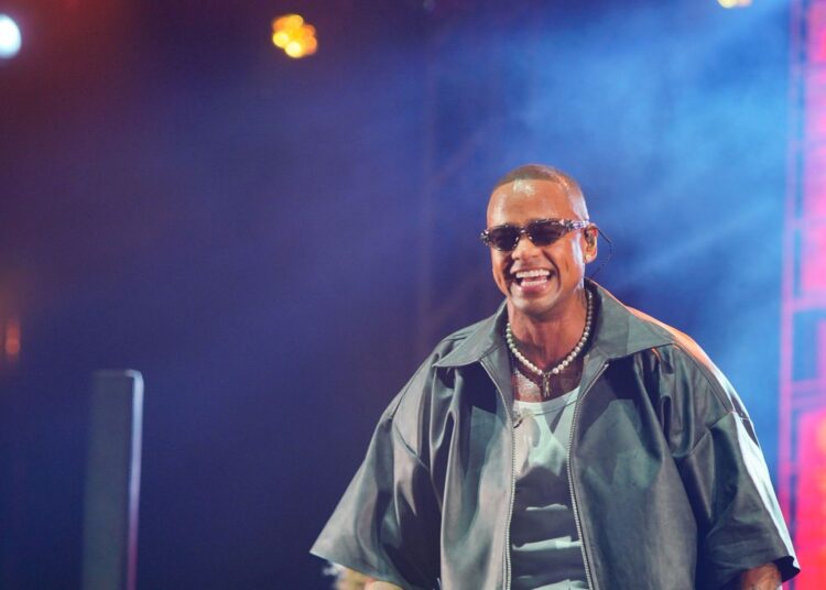 Milhares de pessoas lotam Cooabriel para show de Léo Santana em São Gabriel da Palha