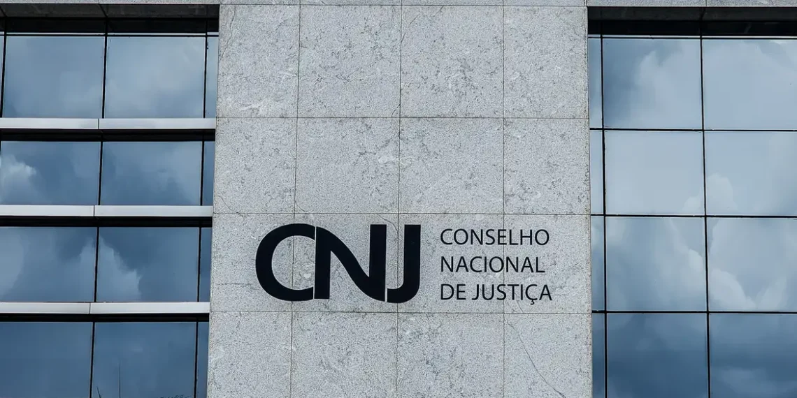 Justiça poderá bloquear salários futuros e novos depósitos de devedores por até 12 meses
