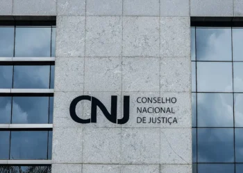 Justiça poderá bloquear salários futuros e novos depósitos de devedores por até 12 meses