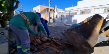 Nova Venécia realiza mutirão de limpeza para retirar entulhos de ruas, bairros e comunidades