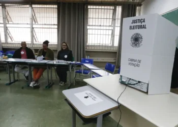 Prazo para tirar ou regularizar título de eleitor termina nesta quarta-feira (6)