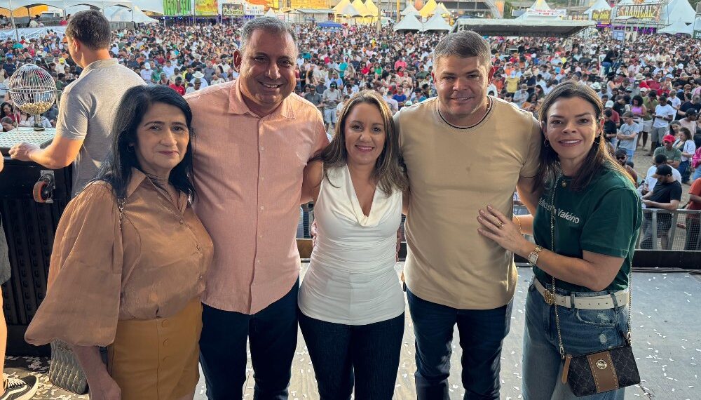 Emanuela Pedroso prestigia 20ª Festa do Café Conilon e reforça parceria com Vila Valério